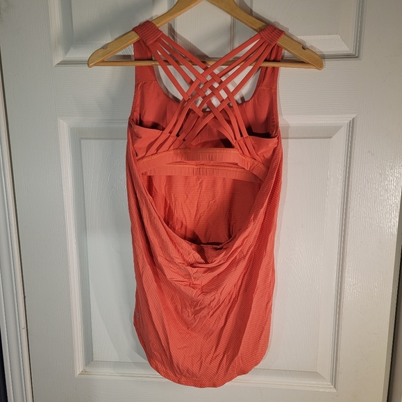 Wild Tank Lululemon size 6 - Picture 4 of 6